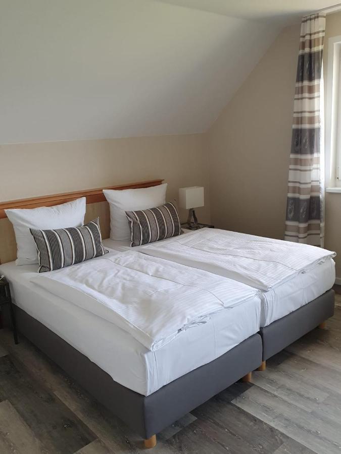 Ferienapartment Wiese & Meer Auf Ruegen Neddesitz Εξωτερικό φωτογραφία