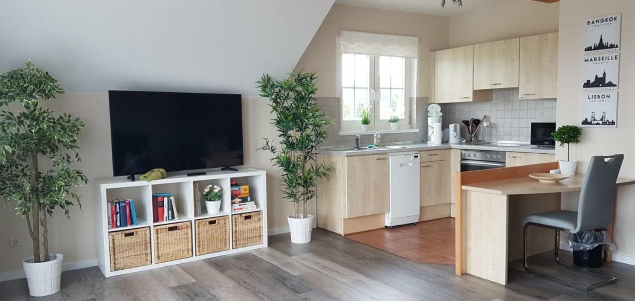 Ferienapartment Wiese & Meer Auf Ruegen Neddesitz Εξωτερικό φωτογραφία